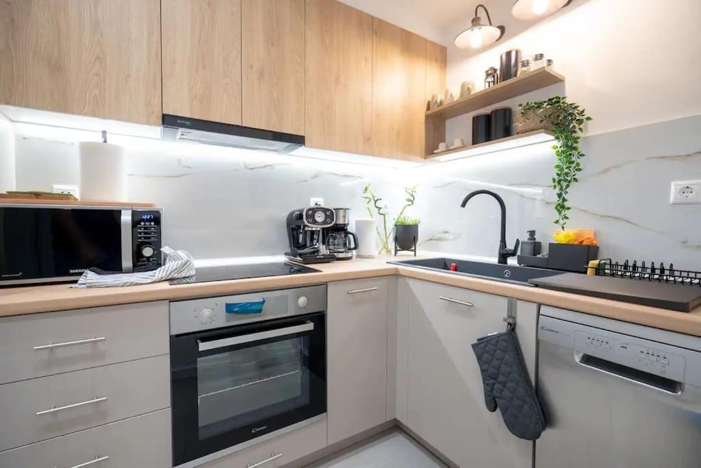 Piraeus Cozy Apartment For 4 Persons المظهر الخارجي الصورة